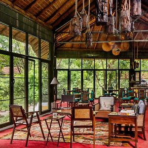 Jim'S Jungle Retreat